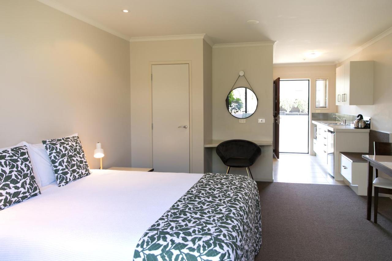 Alpine Lake Motel Taupo Zewnętrze zdjęcie